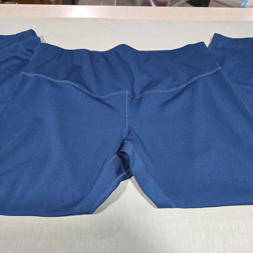Nike Dri-FIT Navy Leggings